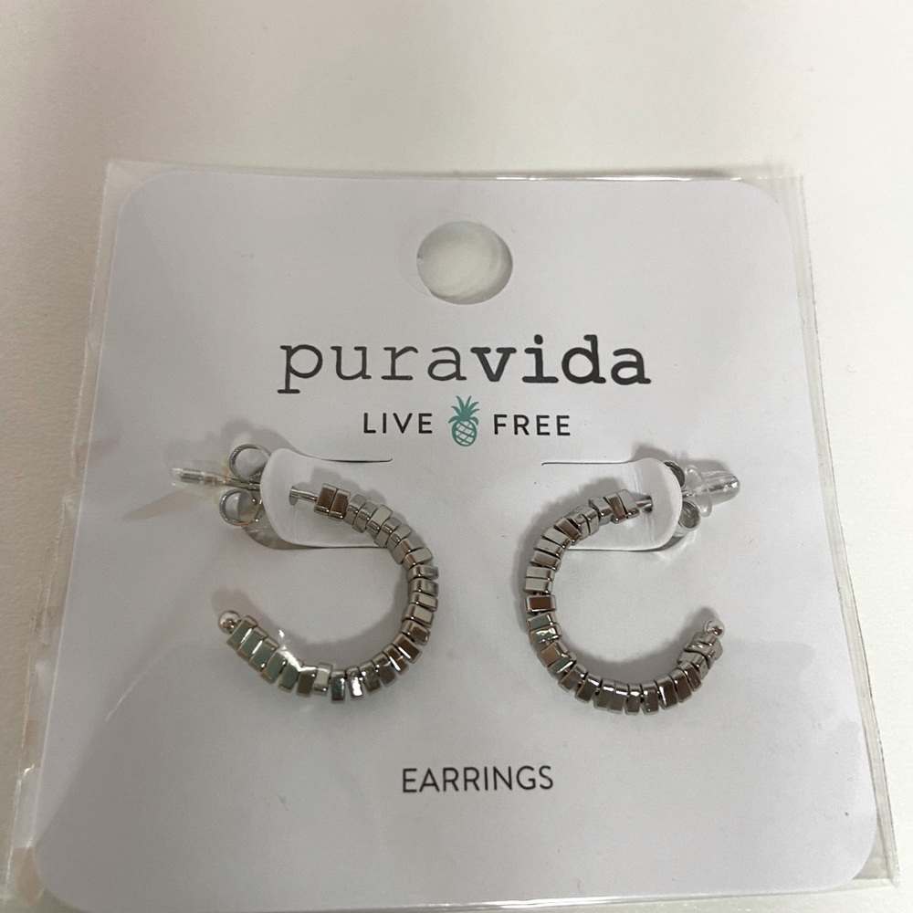 Puravida Diamond Cut Hoop Earrings
